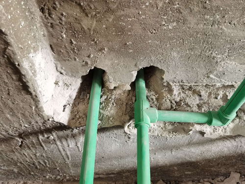 衛生間管道走地施工 隔水地梁鉆孔的隱患與規范操作